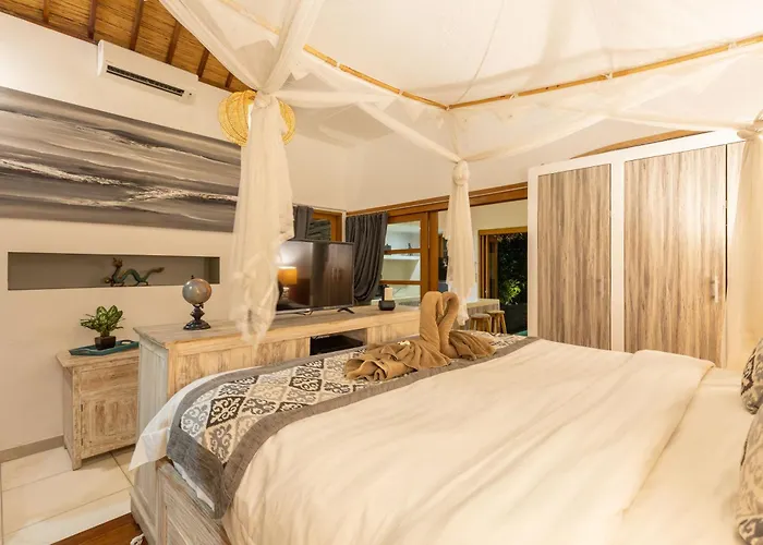 2 Bedroom With Pool With Car Park * スミニャック